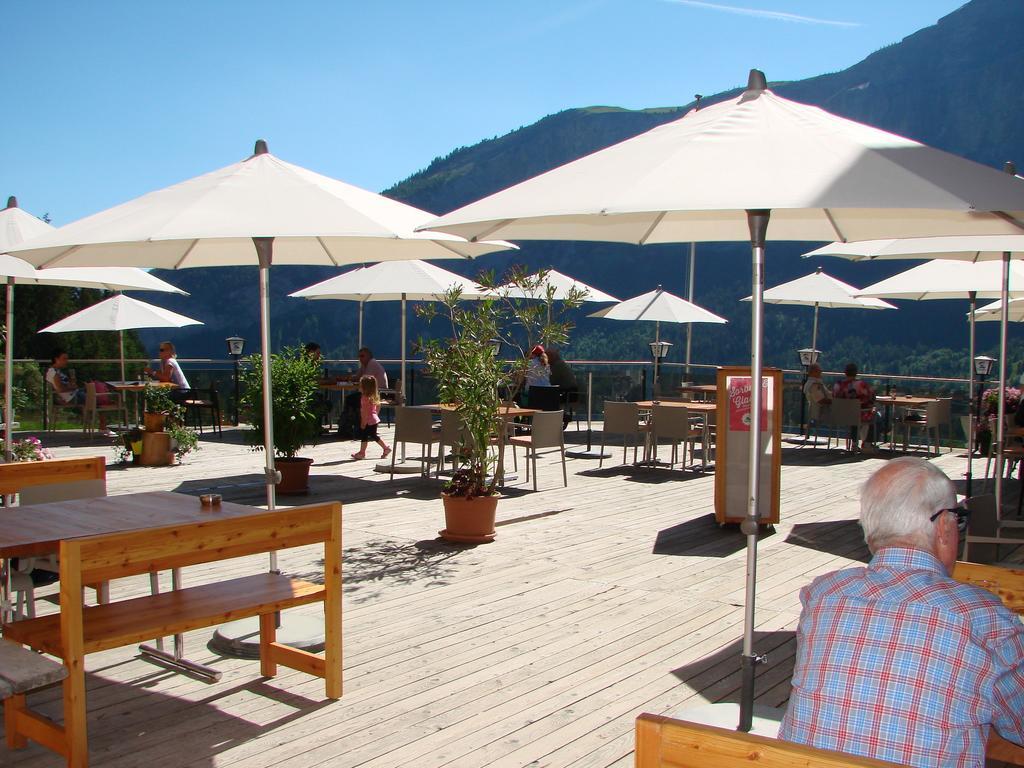 Hotel Restaurant Flaschen Albinen Exterior photo