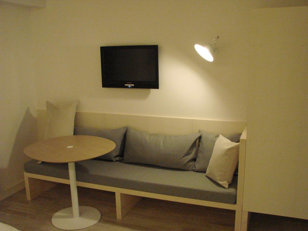 Hotel Restaurant Flaschen Albinen Room photo