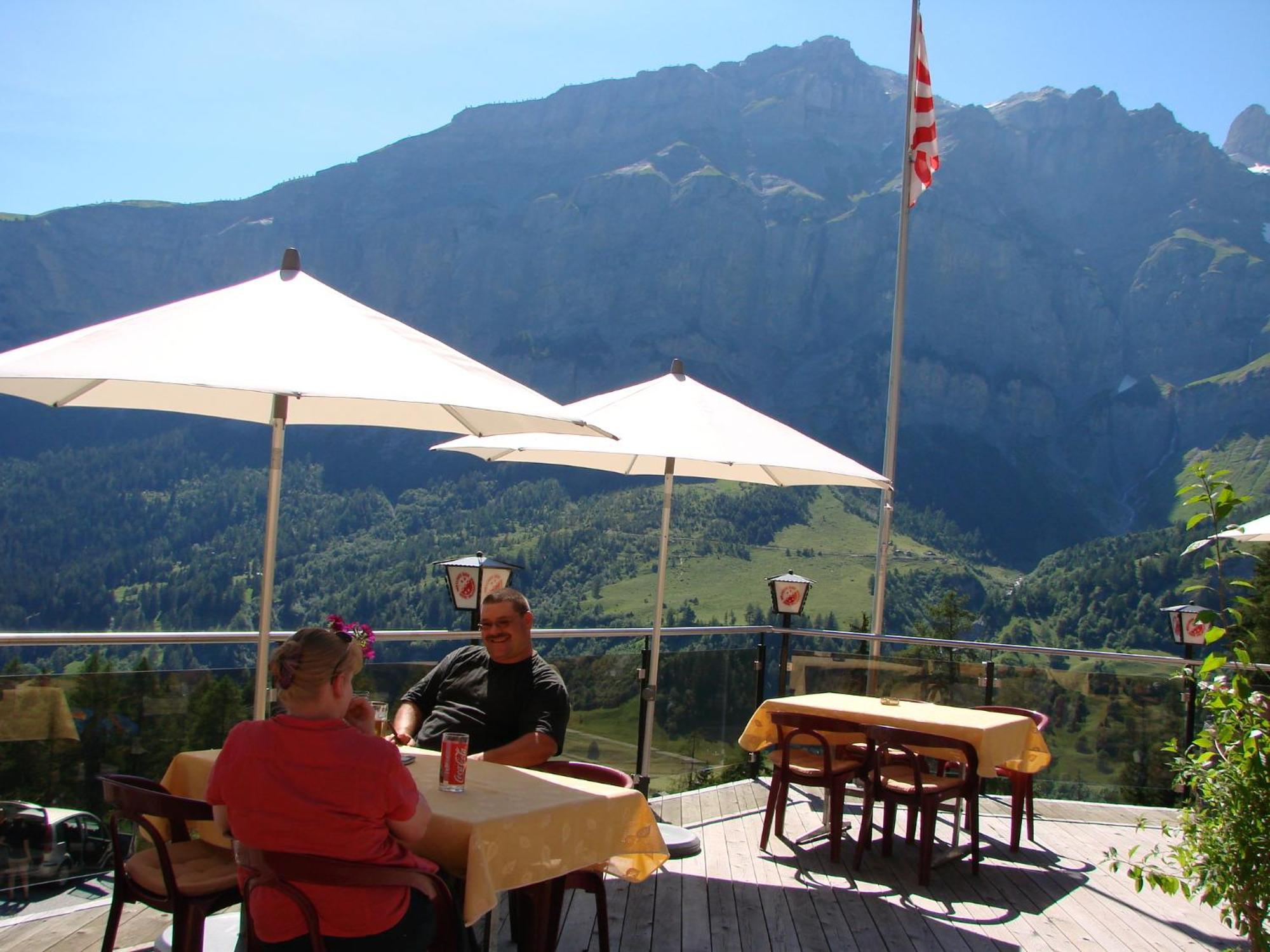 Hotel Restaurant Flaschen Albinen Exterior photo