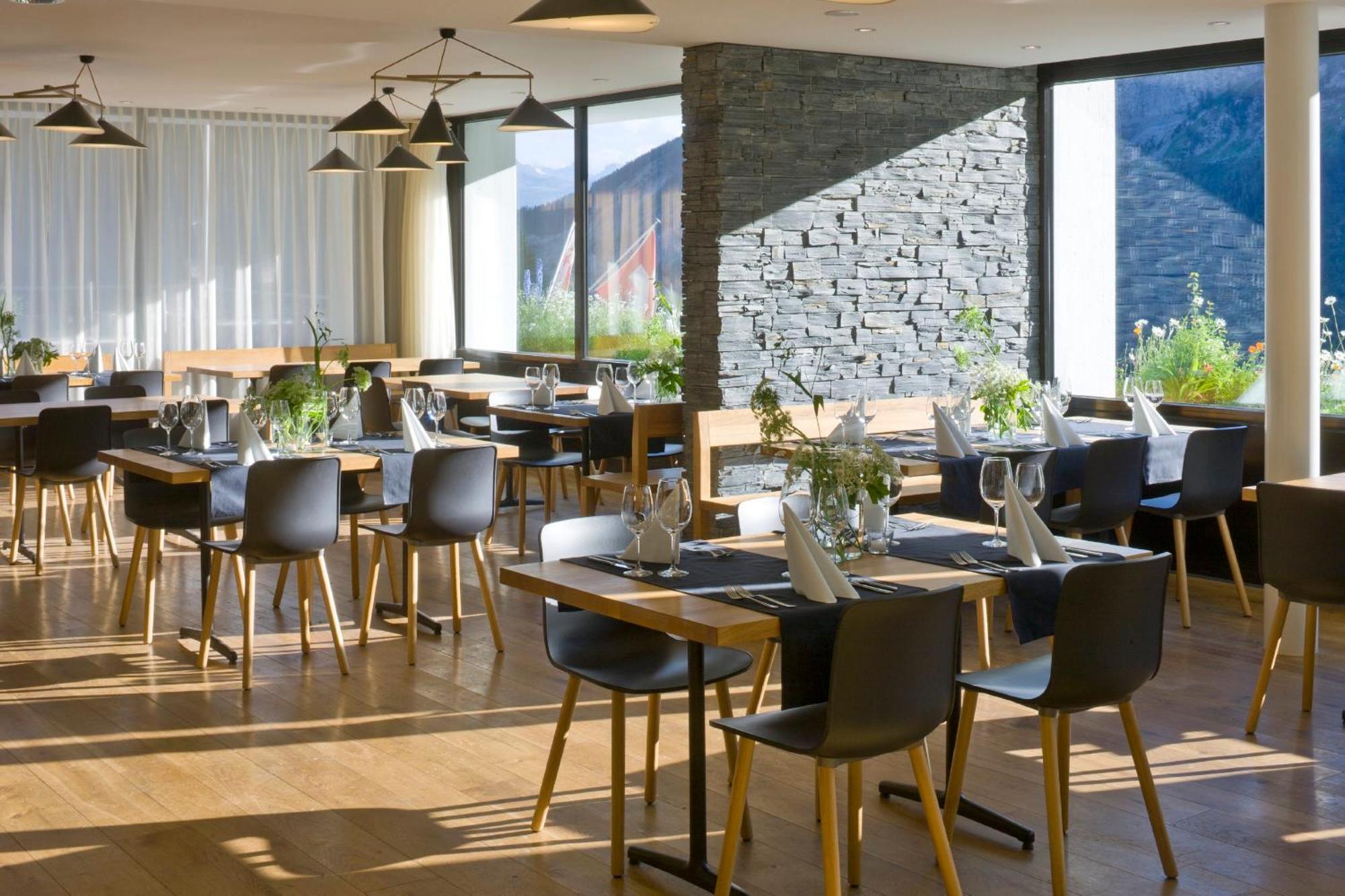 Hotel Restaurant Flaschen Albinen Exterior photo